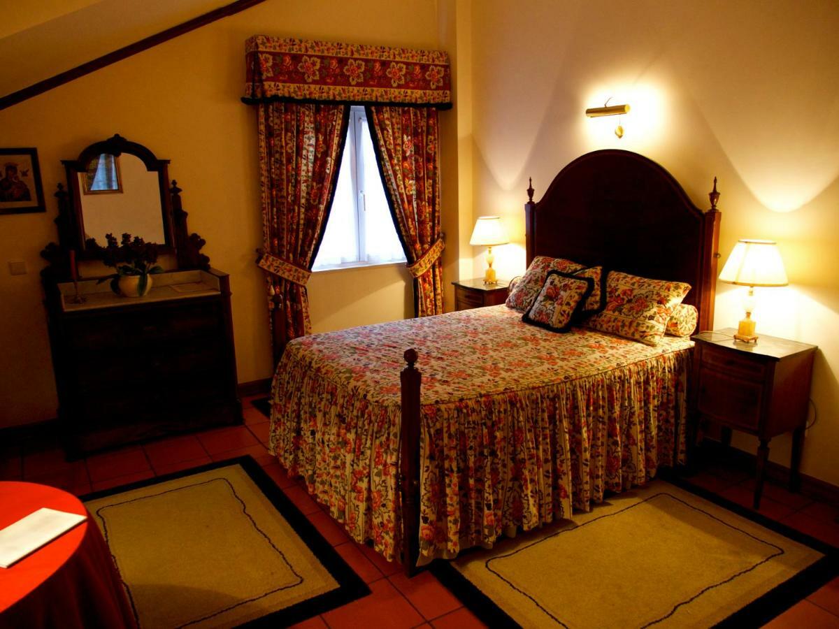 Casa Dos Arrabidos Guest House Torres Novas Bagian luar foto